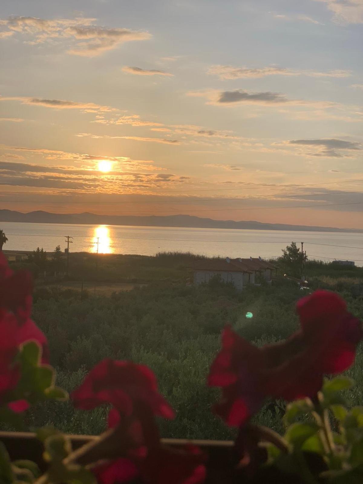 Ferienwohnung Kalelia Nea Poteidaia Exterior foto